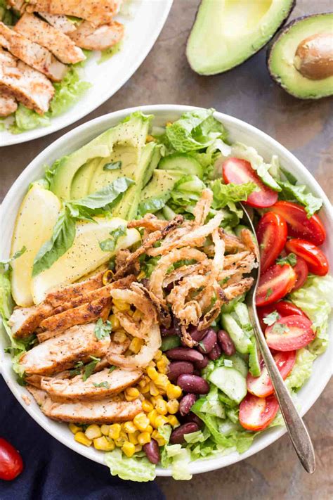 Just looking for a quick wednesday dinner? Ranch BBQ Chicken Salad Recipe - Valentina's Corner
