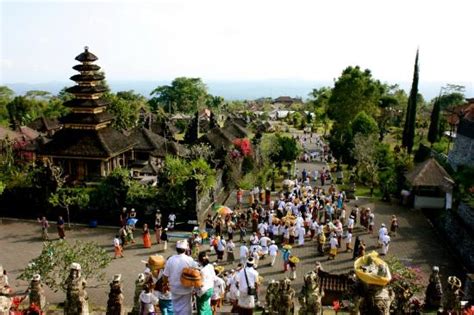 Ven A Bali Batubulan Ce Quil Faut Savoir Pour Votre Visite 2022
