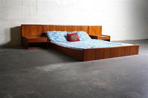 With its natural look, this bed. DANISH Mid Century Modern TEAK Queen Bed Frame Floating ...