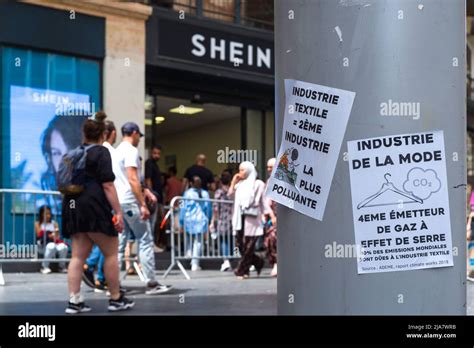 Action Extinction Rebellion against the Chinese clothing giant Shein