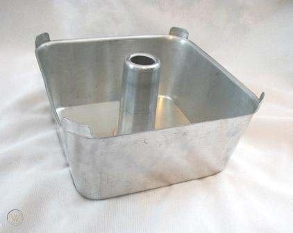 It differs from other cakes because it uses no butter. Vintage Wearever Square 9" Tube Pan Angel Food Cake NEW ...