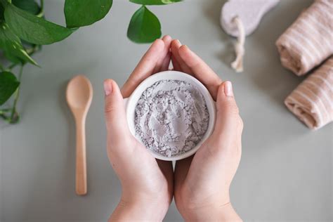 8 Ways To Use Bentonite Clay In Your Beauty Routine