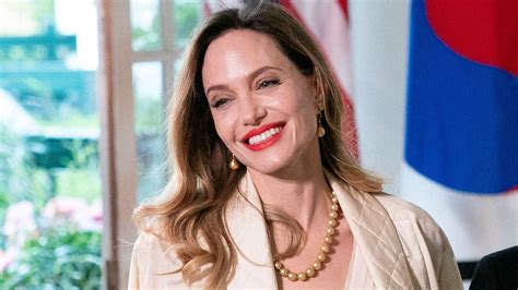 Angelina Jolie Unveils Dramatic New Makeover As She Steps Out For A