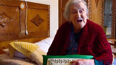 Worlds Oldest Woman Reveals The Food She Eats Every Day Huffpost Life