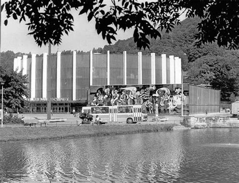 Suhl/ Zella-Mehlis: Film über Stadthalle, Kaluga-Pizza, Party - Suhl