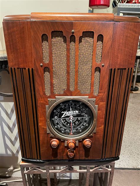 Zenith Model 9-S-30 Tombstone (1936) Art Deco Bluetooth Tube Radio | Sold Items Radios | Art 