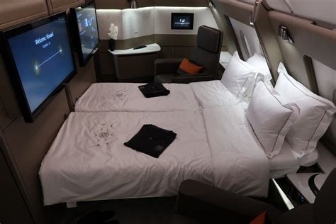Review Singapore Airlines New First Class Suite