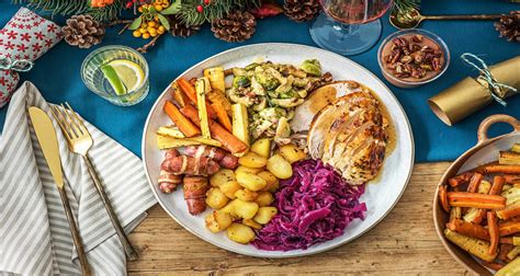 Prepare christmas dinner with any one of these recipe ideas for christmas appetizers, side dishes, main courses, and desserts. Traditional Christmas Dinner Recipe | HelloFresh