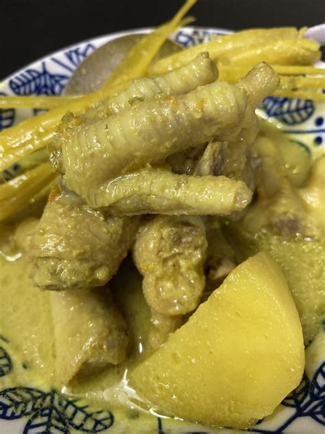 Olahlah ayam kampung dengan bumbu asam pedas ini. Resepi Lemak Cili Api Kaki Ayam Pedas Mengancam | Resepi.My