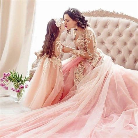 photo shoot mother and daughter dresses blush matching dresses photo props maternity lace