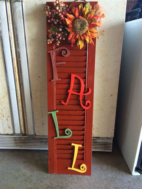 Fall Decor On Old Painted Shutter Painting Shutters Diy Wood Projects