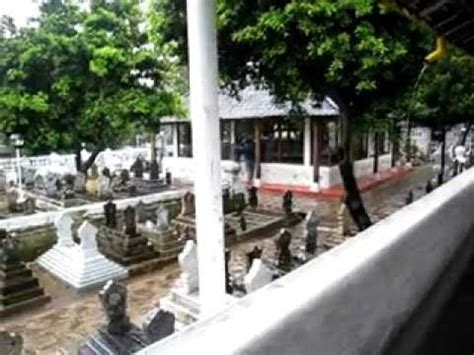 Shrine Of Sunan Gunung Jati Cirebon Tripadvisor