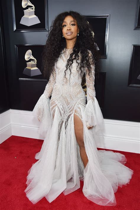 The Best Dressed Celebrities At The 2018 Grammys Nice Dresses