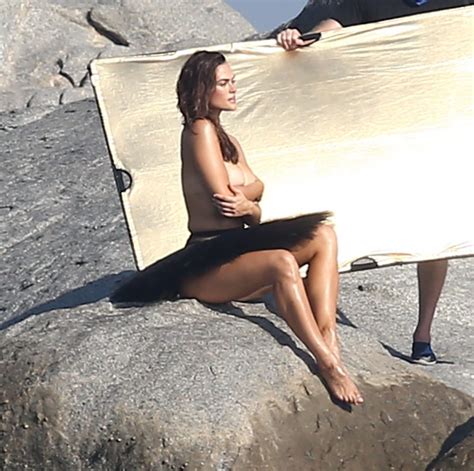 Myla Dalbesio Topless Photoshoot Long Legs The Fappening TV