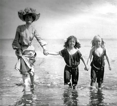 Victorian Swimwear Shirley Toulson Vintage Photos Vintage
