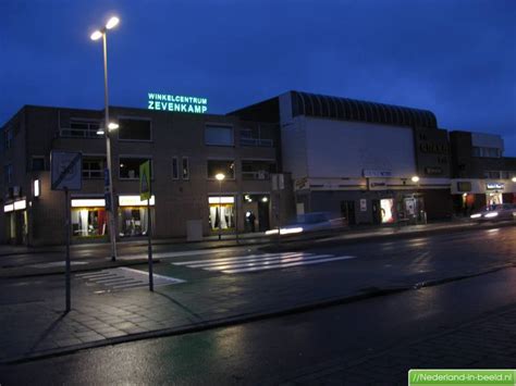 Bekijk ook de koopavond en koopzondag blokken voor aanvullende informatie. Rotterdam > Zevenkampse Ring luchtfoto's / foto's ...
