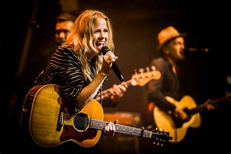 This video presents all the songs that competed for the united kingdom in the eurovision song contest from 1957 to 2019. Ilse DeLange — Set Vexy
