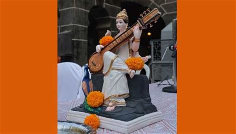 Basant Panchami 2020 Puja Timings Significance Of Saraswati Puja On This Day Culture News