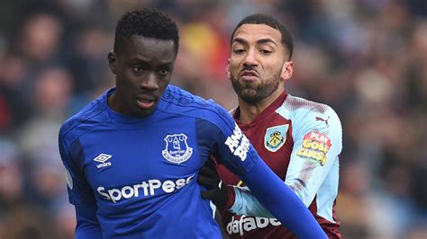 N'hésitez pas à nous rejoindre pour profiter de toute l'actualité de idrissa et du paris. Idrissa Gueye leaves Everton for PSG | The Guardian ...