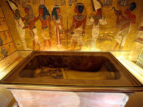 2 secret chambers found in king tut s tomb business insider