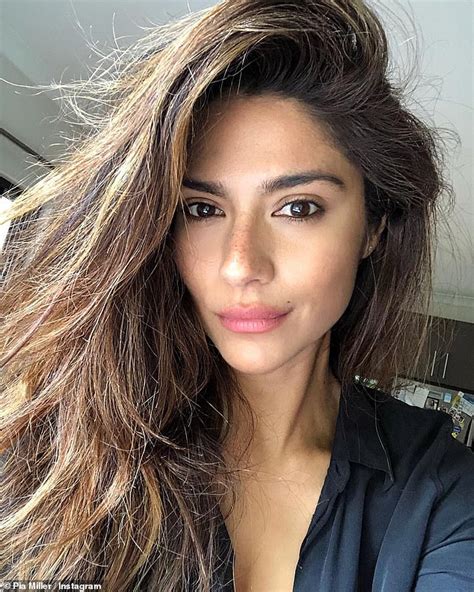 Pia Miller Makes Her Debut On Youtube And Reveals Her Secret To Her Natural Lips Daily Mail