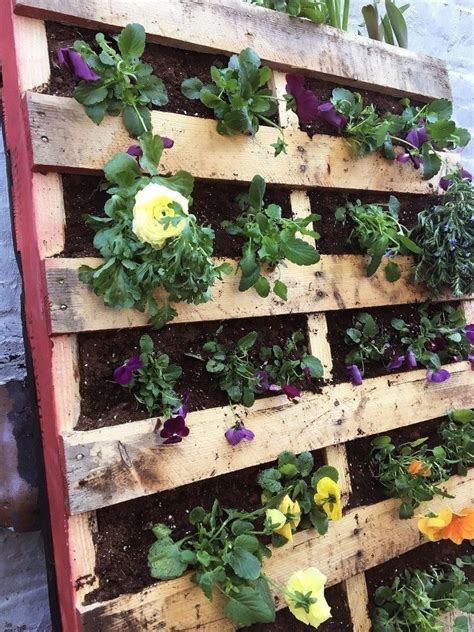 Perfect Diy Projects Pallet Design Ideas For Garden To Try07 Vertical