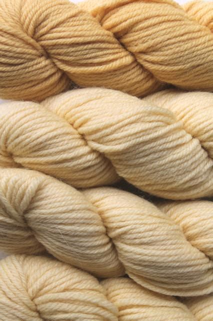 Shades Of French Ivory Vintage Bucilla Tapestry Wool Yarn For