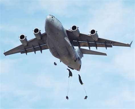 Low velocity airdrop delivery system (lvads). 北约拟为C-17运输机加装定向红外对抗设备(图)_新浪新闻