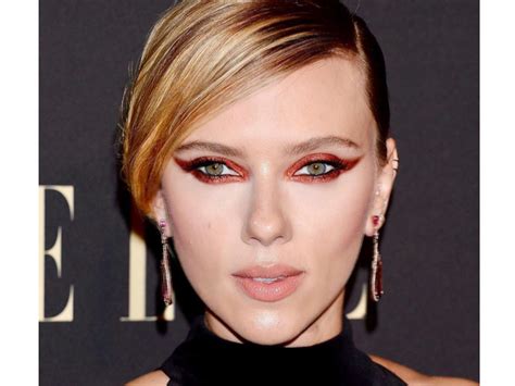 Scarlett Johansson Makeup Tips