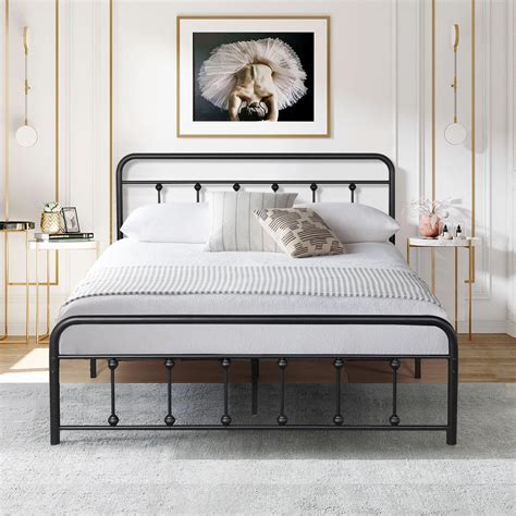 Vecelo Queen Size Metal Bed Frame With Headboard And Footboard