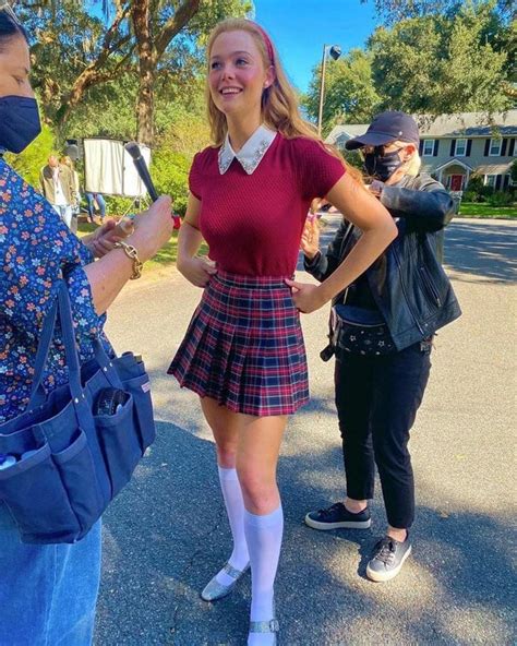 Schoolgirl Outfit Rellefanninglove