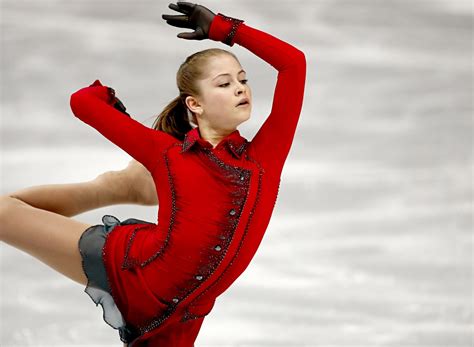 Yulia Lipnitskaya Champion In Sochi 2014 Winter Olympics Wallpaper For
