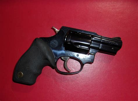Taurus Model 85 38 Snubnose 5 Shot Blued Like New Tight Lock Up Pocket Gun Penny Start