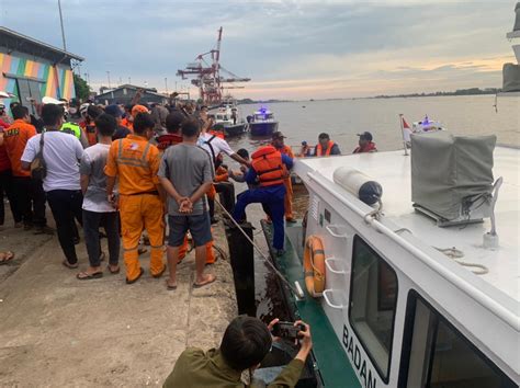 7 Penumpang Kapal Tenggelam Di Selat Makassar Tiba Di Pelabuhan