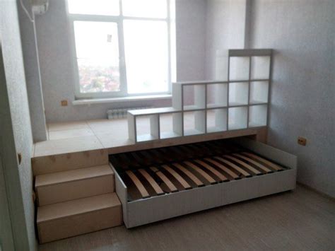 Küchenblock mit wenig arbeitsfläche und sehr einfacher spülarmatur mit. Podest Mit Ausziehbarem Bett / Podestbett bauen ...