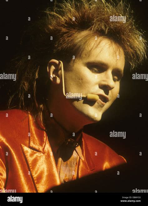 Howard Jones Singer High Resolution Stock Photography And Images Alamy