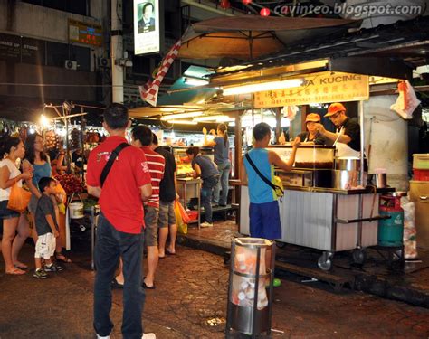 District 13 cafe in petaling jaya. Entree Kibbles: Classic Air Mata Kucing Drink (罗汉果龙眼冰糖炖冬瓜水 ...