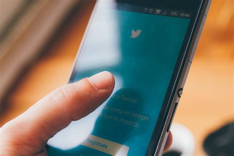 Twitter Makes it Easier to Report Tweets "that share personal information"