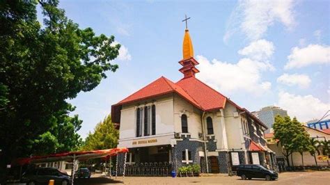Clip perayaan ulang tahun gereja katedral semarang yang ke 90 tahun. UPDATE Minggu Depan Bisa Misa di Gereja, Kerinduan Komuni ...