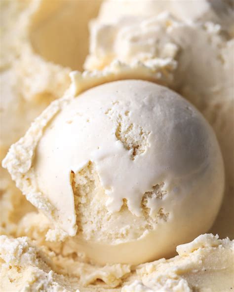 Classic Vanilla Ice Cream With Egg Yolks Custard Biterkin