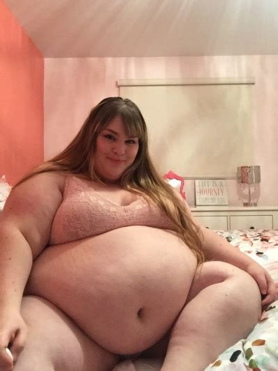 Sexyfeetandbigwoman Tumblr Com Tumbex