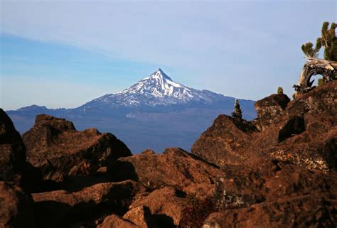 Find Incredible Mountain Views Atop Black Butte In Central Oregon