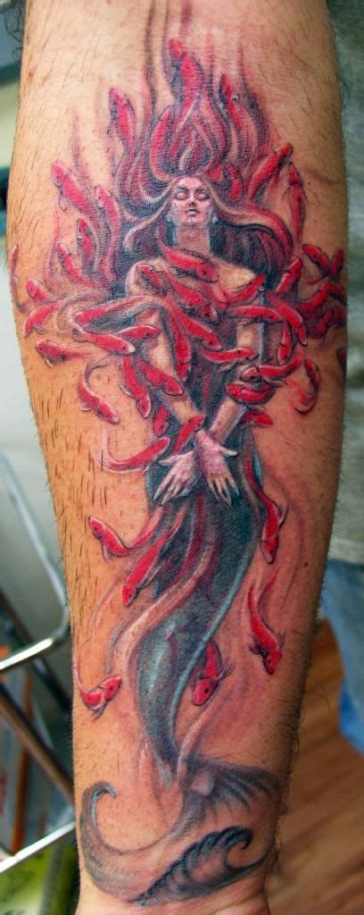Best and famous mermaid tattoo designs & ideas for 2019. Mermaid Tattoo:the red adds to the 3D look | Mermaid ...