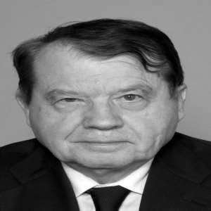Luc montagnier during the tv interview. Luc Montagnier Birthday, Real Name, Age, Weight, Height ...