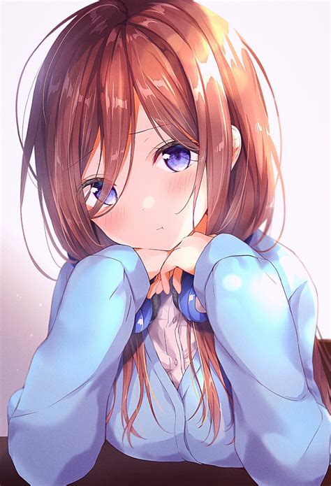 A high school romantic comedy with five times the cute girls! Pouting Miku Quintessential Quintuplets : AnimeBlush