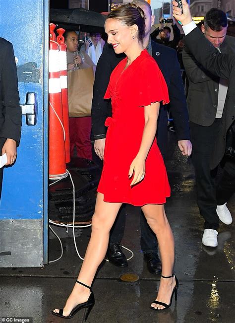 Natalie Portman Wears Red Dress And Tells Of Lucy In The Sky Training