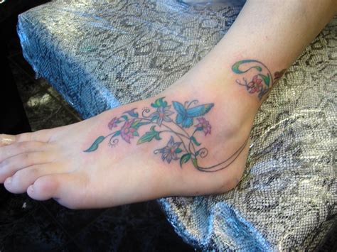 50 Catchy Ankle Tattoo Designs For Girls Bored Art