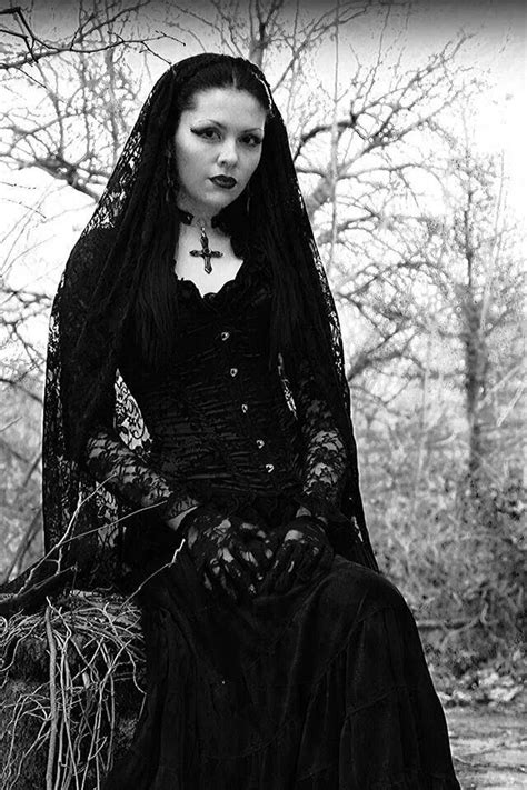 ♎ 🖤 𝕬𝖙𝖍𝖊𝖓𝖆 ~ 𝕹𝖞𝖝 🖤🌟🌌🌟 On Twitter Gothic Fashion Gothic Beauty Goth