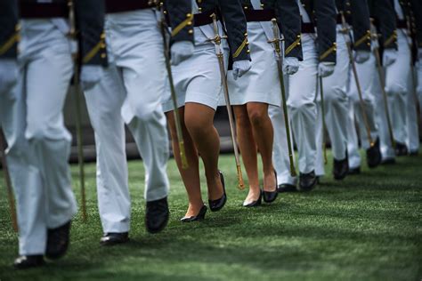 Senators Seek To Reduce Military Womens Uniform Costs
