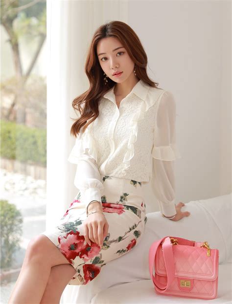 Styleonme Floral Lace Frill Sleeve Collared Blouse Floral Print Jacquard H Line Skirt 48208